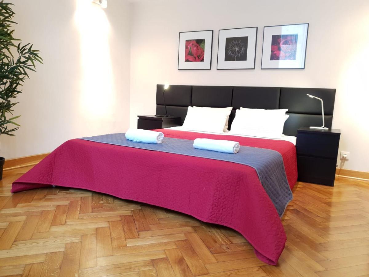 Golden Apartments With Lift - Old Town Krakow Luaran gambar