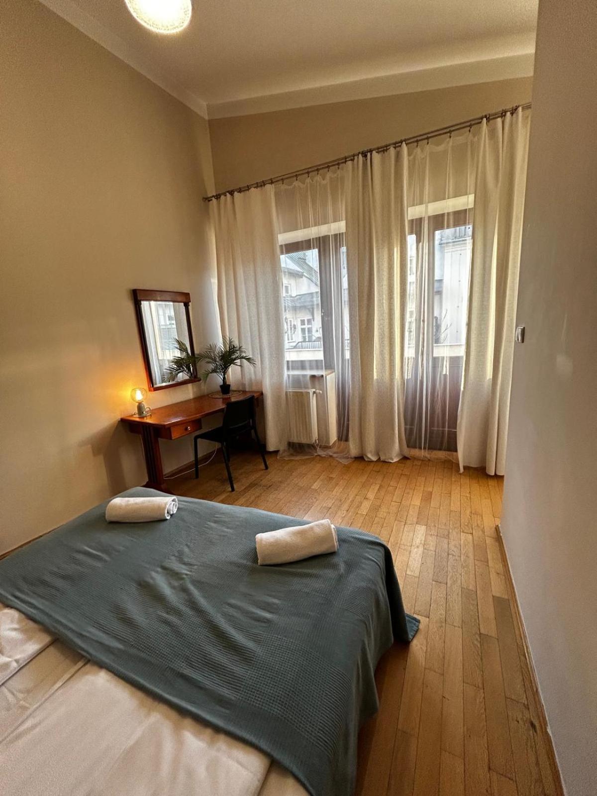 Golden Apartments With Lift - Old Town Krakow Luaran gambar